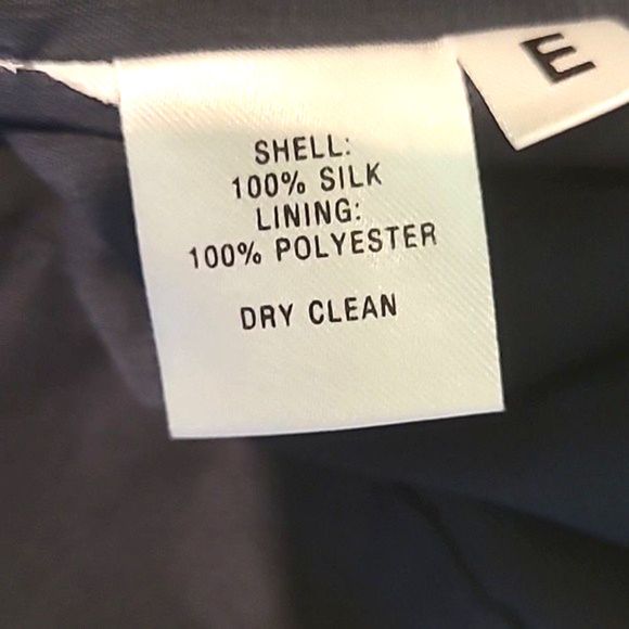 Ann Taylor LOFT Silk Wrap Skirt Straight Above Knee Side Zipper Pockets Pleated - Picture 9 of 16